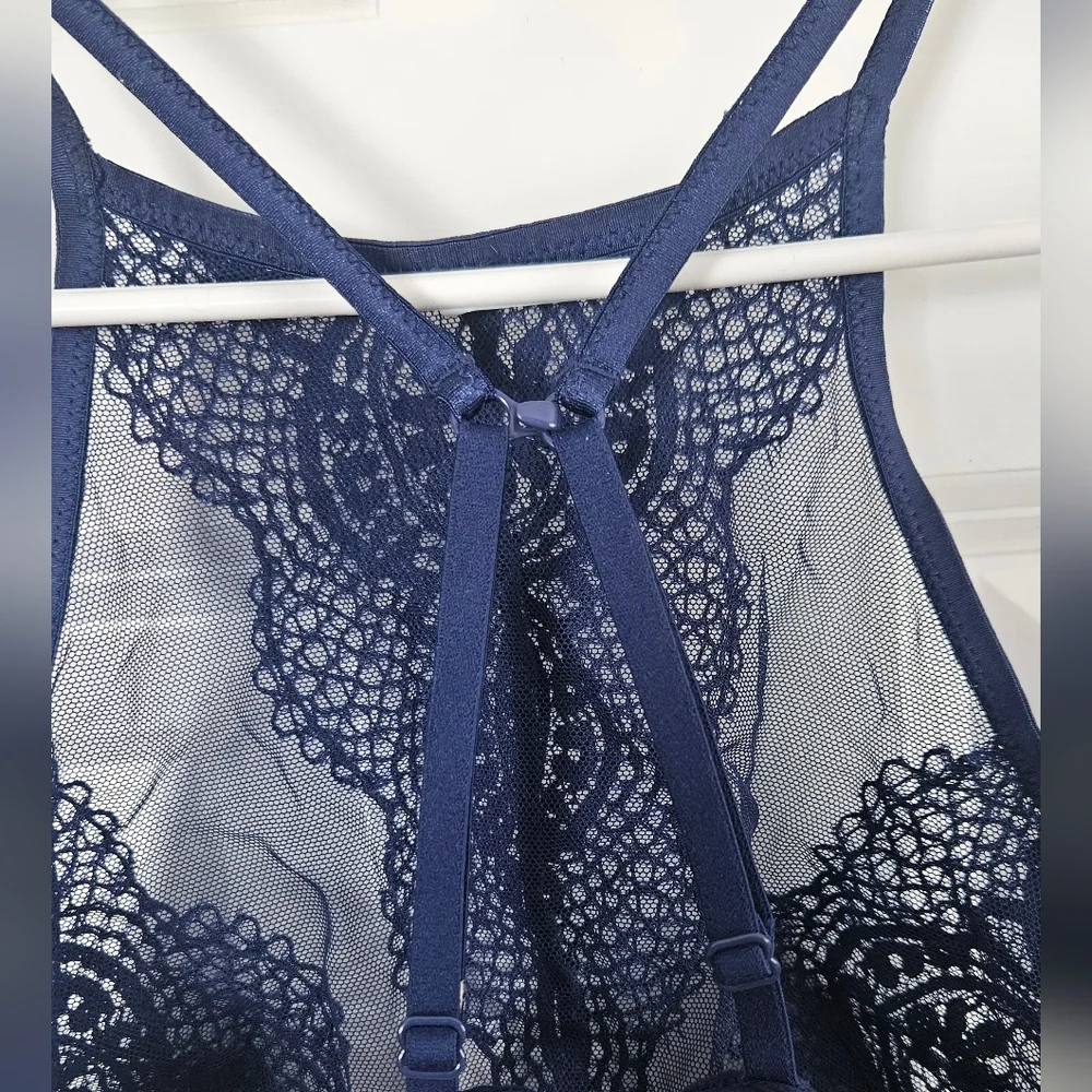 Victoria's Secret Body By Victoria Navy Lace High-Neck Bralette - Picture 3 of 4
